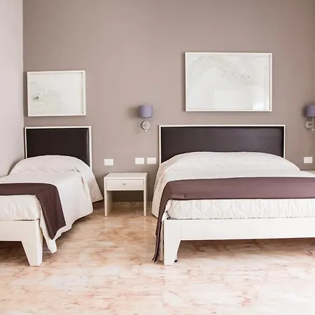 Faro Bianco Dependance Bed & Breakfast 4*