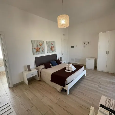 Bed & Breakfast Faro Bianco Dependance Gallipoli