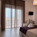 Couette-café Faro Bianco Dependance 4*