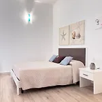 Faro Bianco Dependance גאליפולי