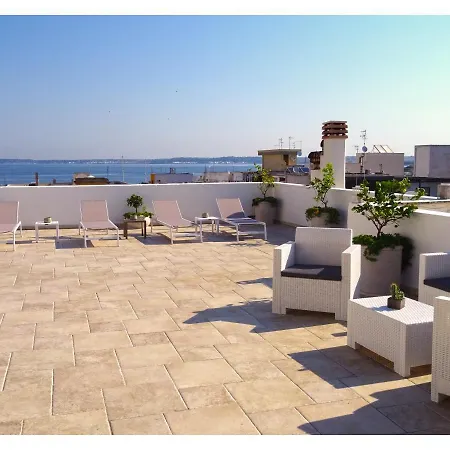 Faro Bianco Dependance 4*