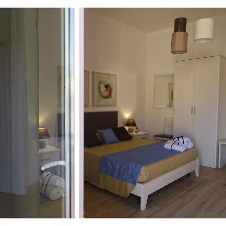 Faro Bianco Dependance Bed & Breakfast 4*