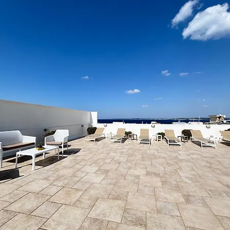 Bed & Breakfast Faro Bianco Dependance 4*