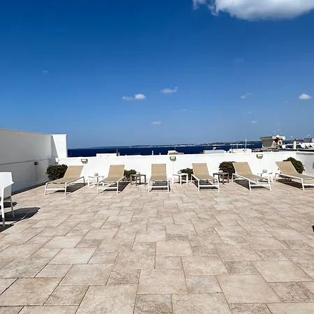 Bed & Breakfast Faro Bianco Dependance Gallipoli