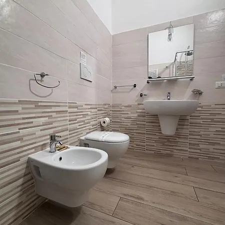 Couette-café Faro Bianco Dependance 4*
