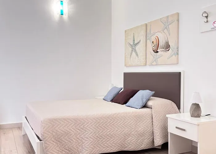 Faro Bianco Dependance גאליפולי