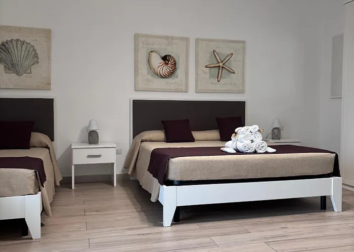 Bed & Breakfast Faro Bianco Dependance 4*